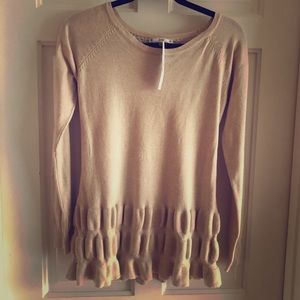 NWT Sioni Back Open Knit Ruffle Sweater ( S )